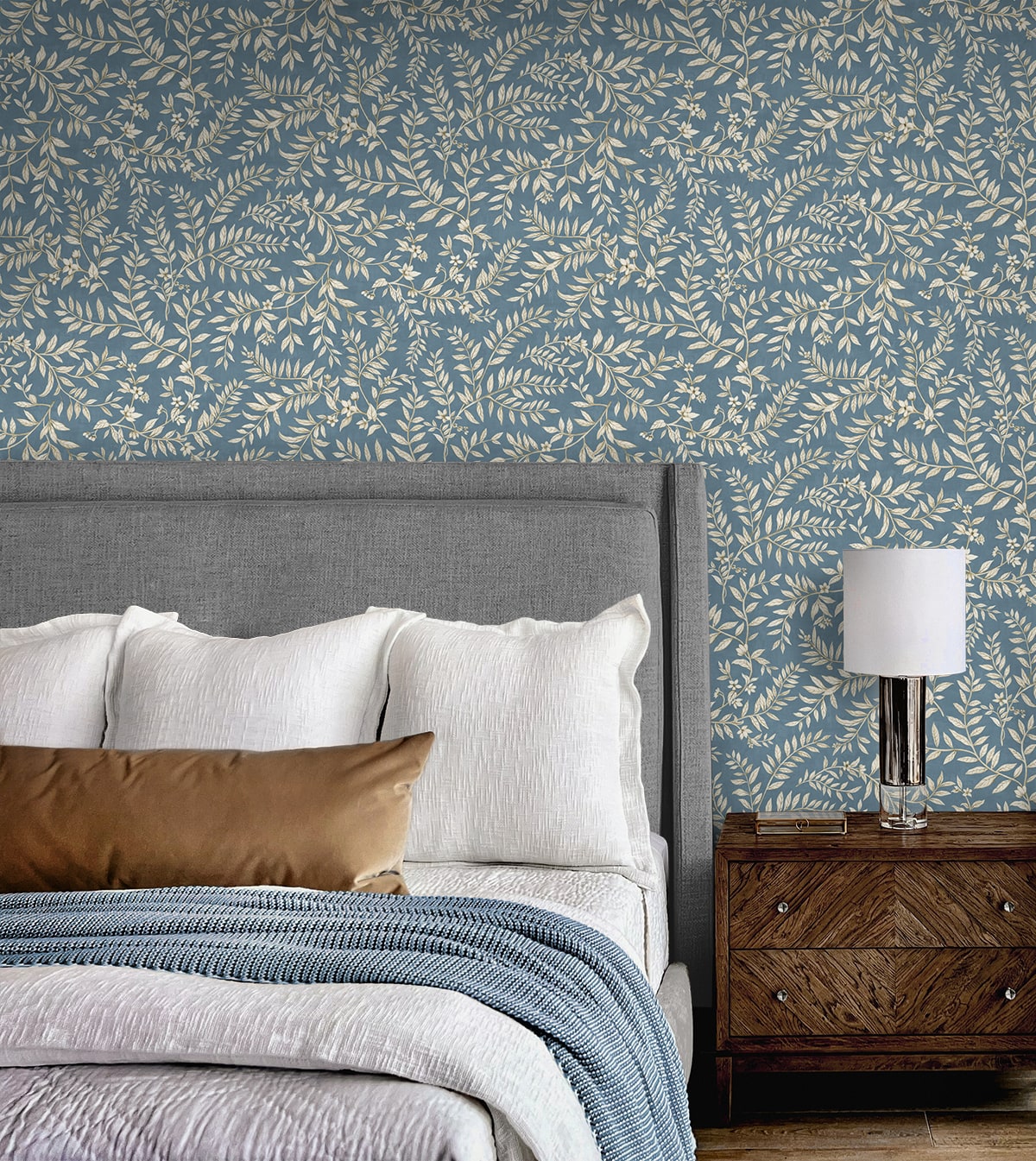 Vining Leaf Trail Premium Matte Non-Woven Peel and Stick Wallpaper