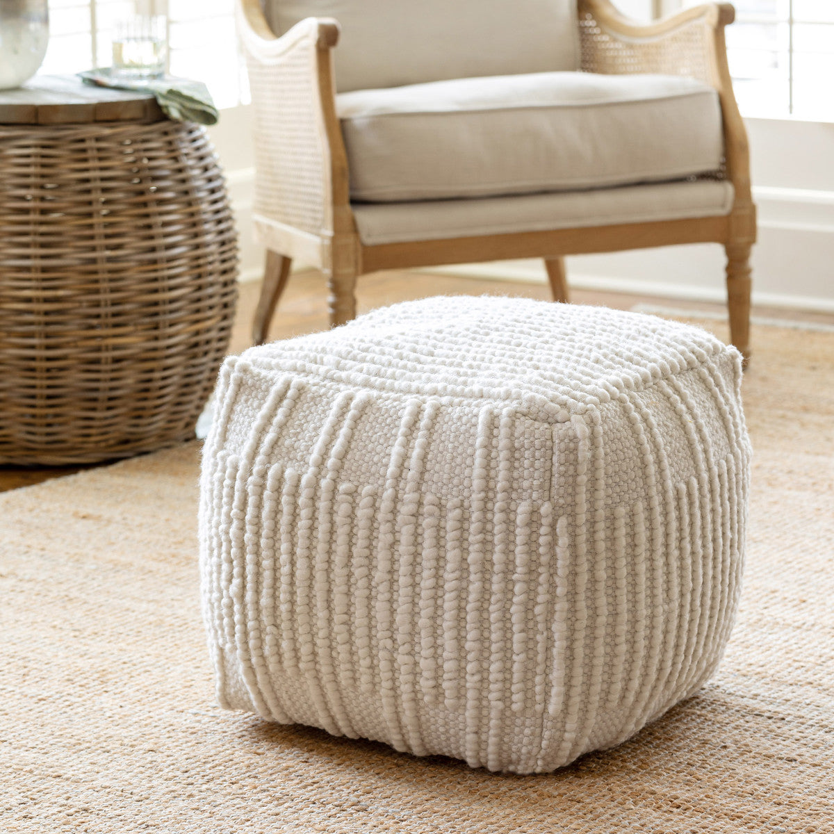 Amari Pouf