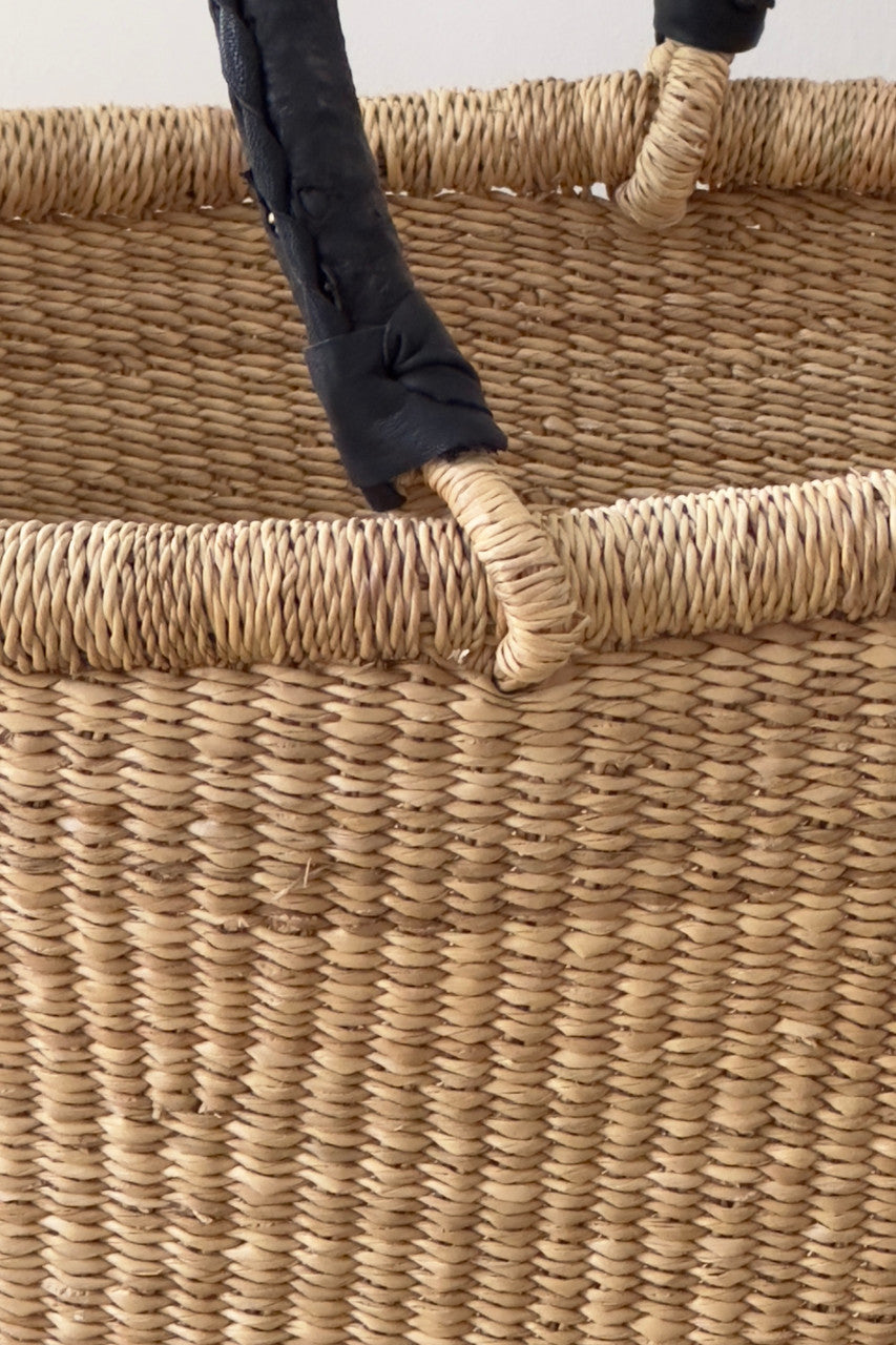 Oval Shopper