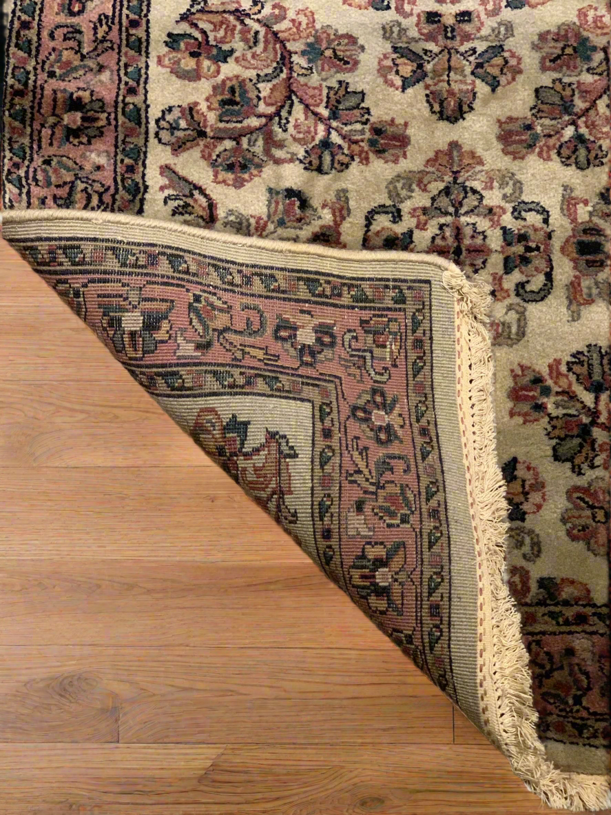 Sultanabad 100% wool Hand Made Rug, 2' 9" x 10' (P)