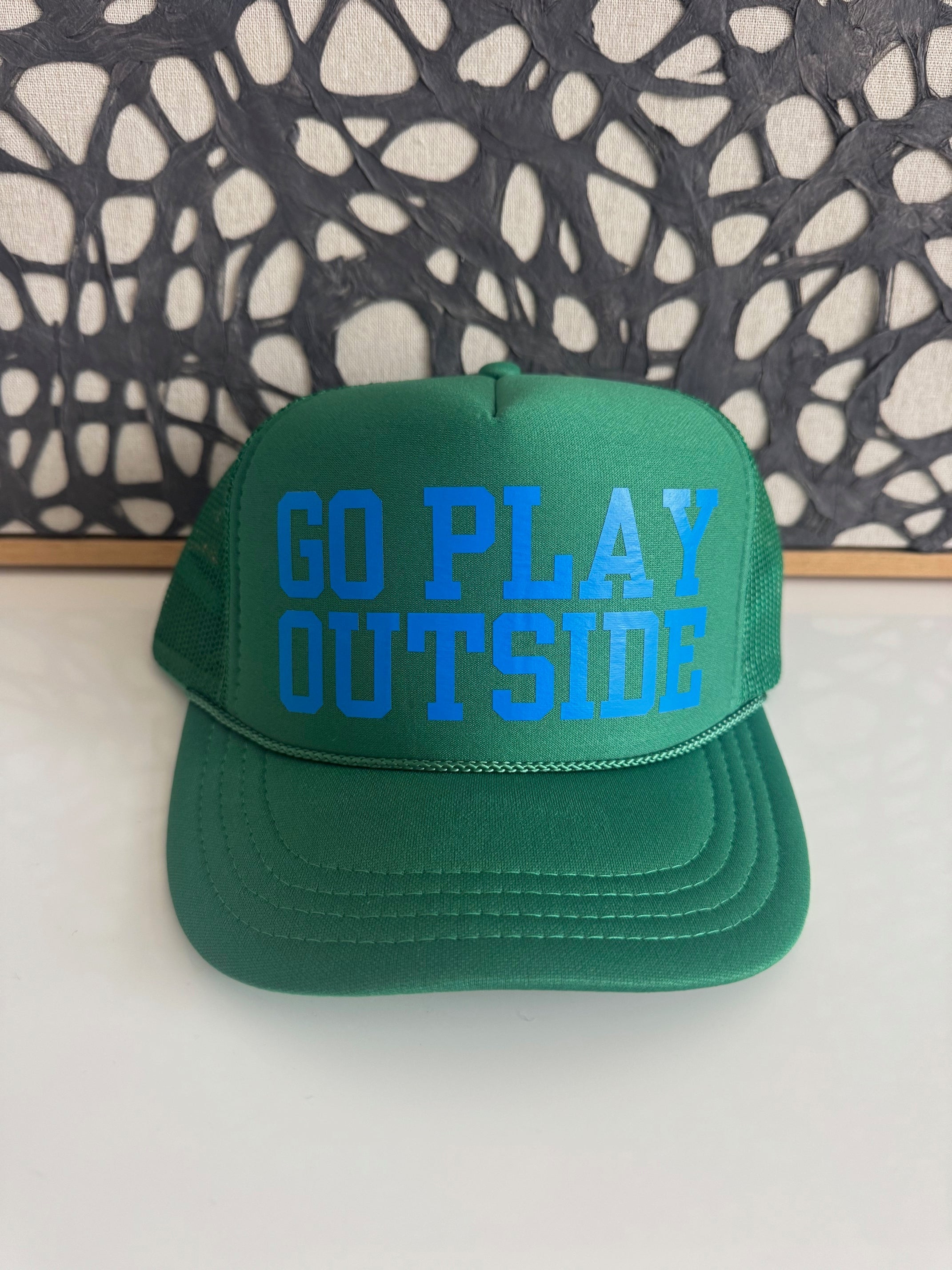 GO PLAY OUTSIDE youth kelly green trucker hat