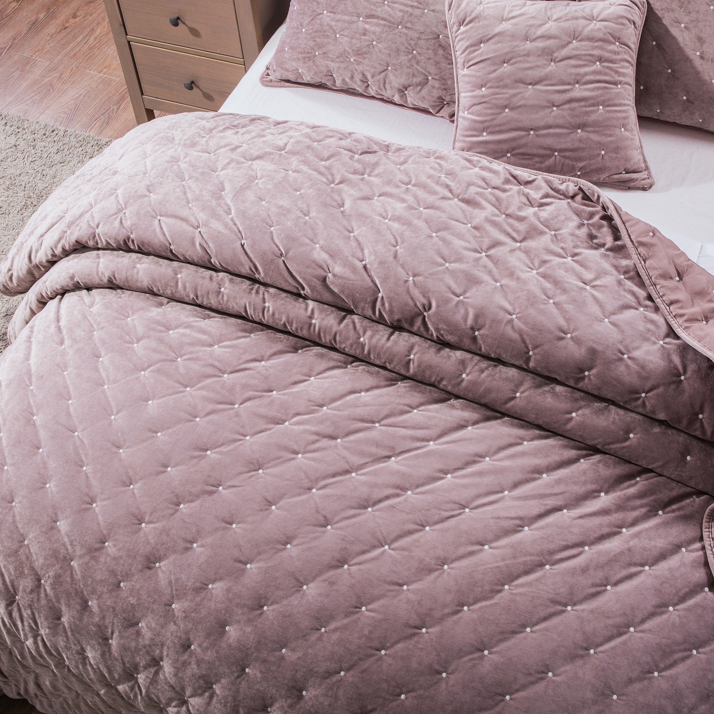 Tache Plush Dreams Purple Mauve Tufted Velvet Quilt Set (JHW-853P)