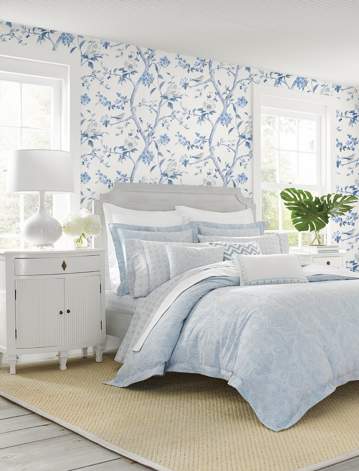Floral Trail Chinoiserie Peel and Stick Removable Wallpaper