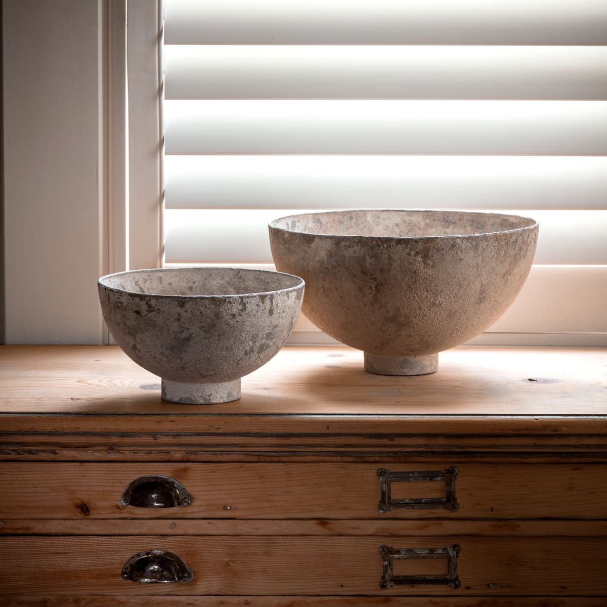 Gallery Metal Bowls - Set of 2