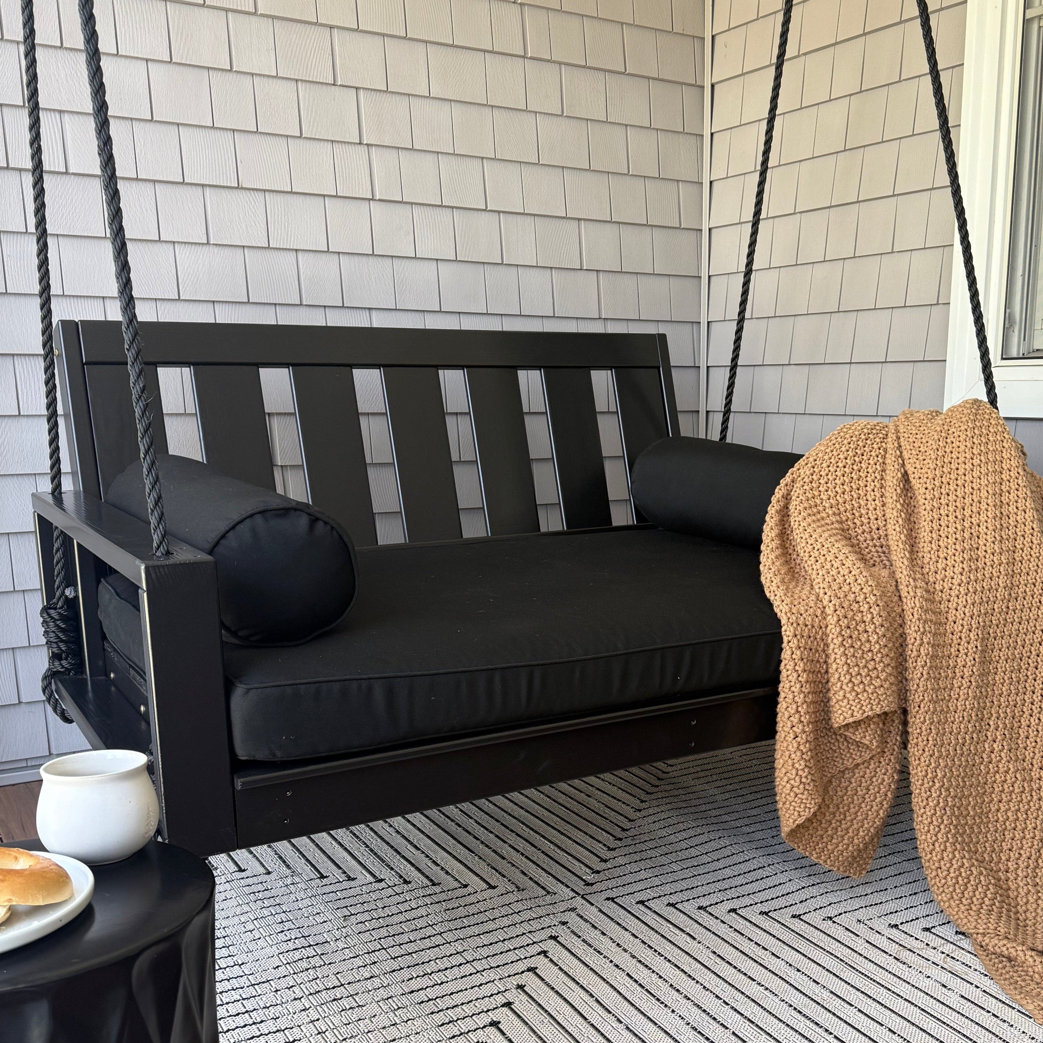 Amish Casual 4 Foot Uptown Porch Swing Bed in Tricorn Black Paint