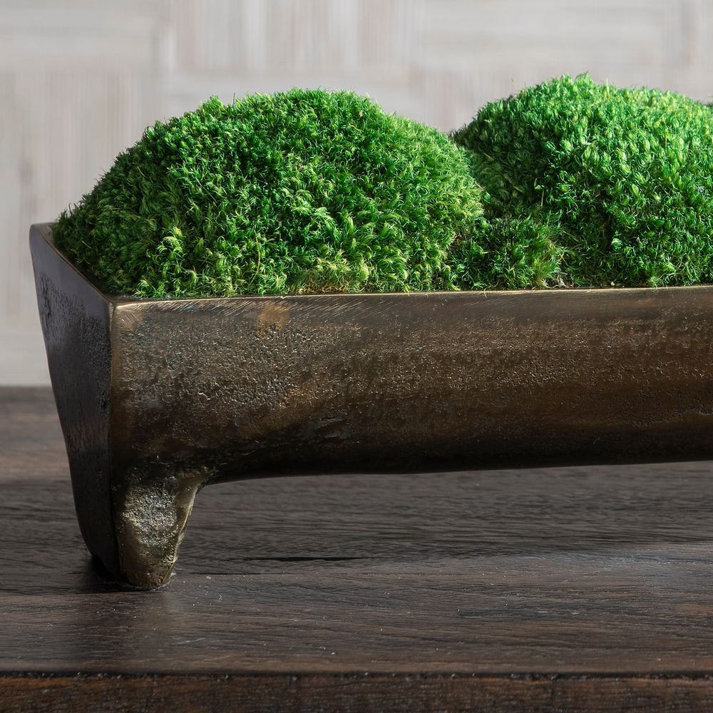 Verdant Moss Centerpiece in Bronze