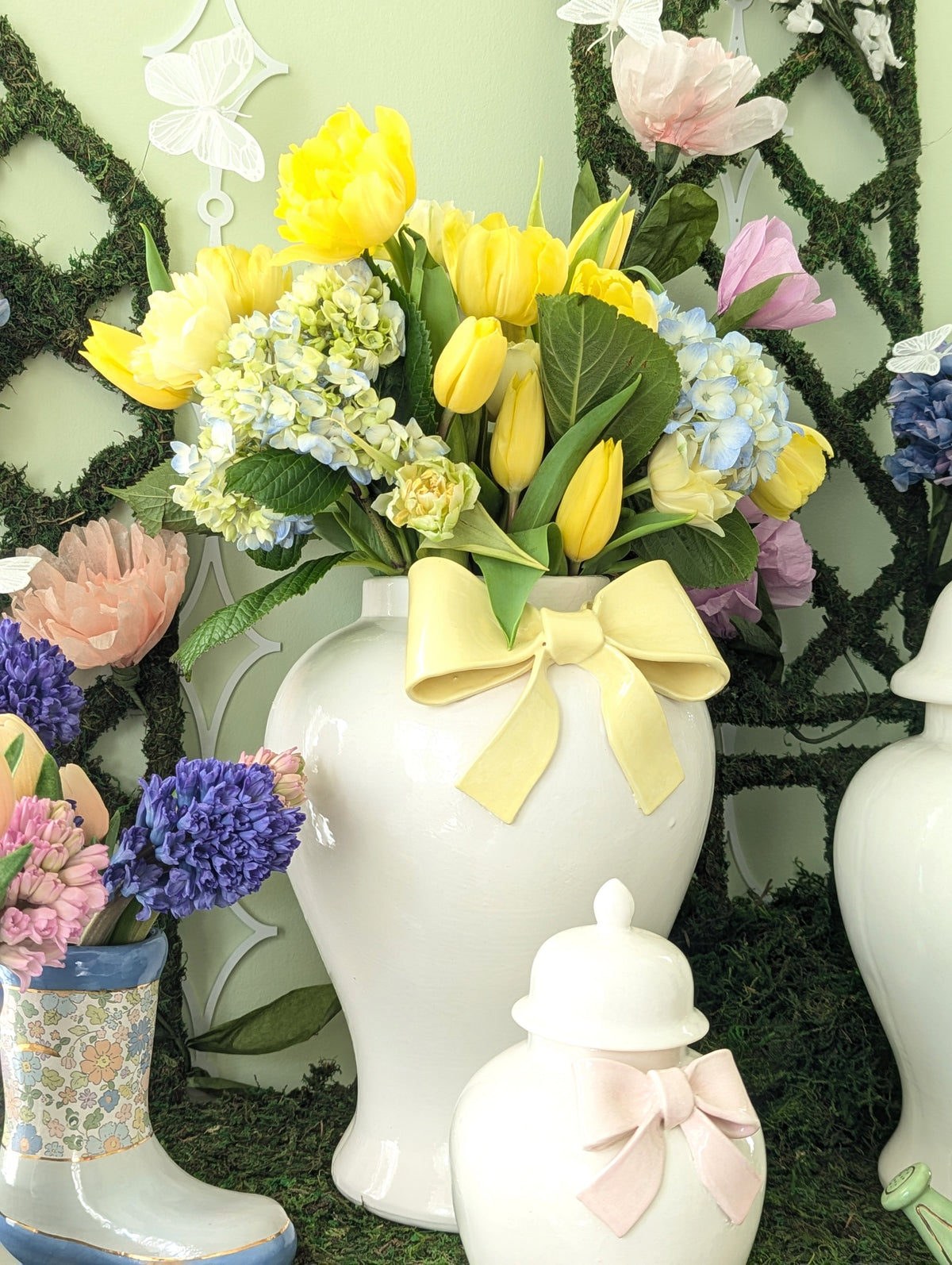 Ginger Jars with Sculpted Ceramic Bow in Sand