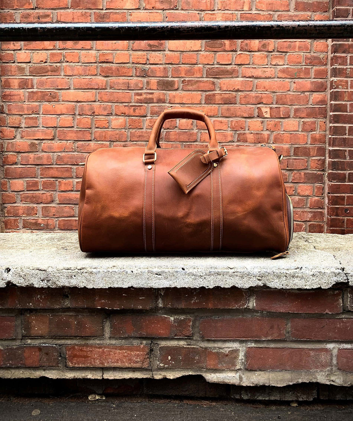 Large Leather Duffle Bag: Brown