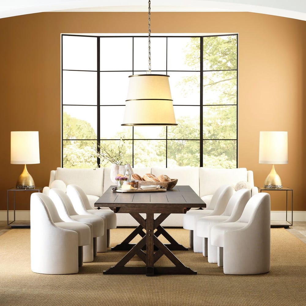 Charleston 98–118" Oak Extension Dining Table