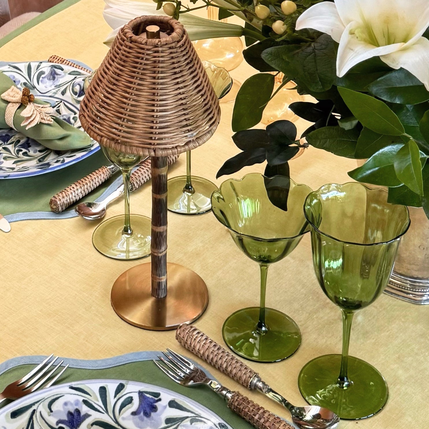 Francis cordless bamboo table lamp