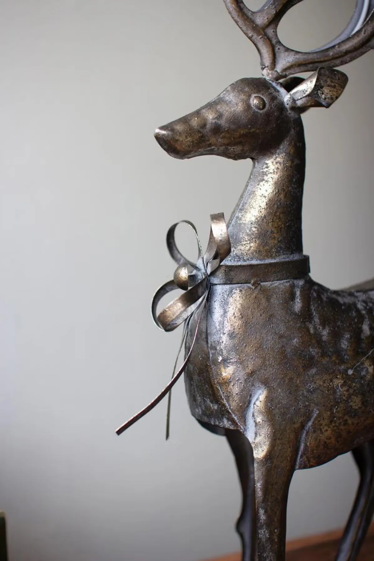 Silverwood Rustic Metal Reindeer Sculptures – Set of 2