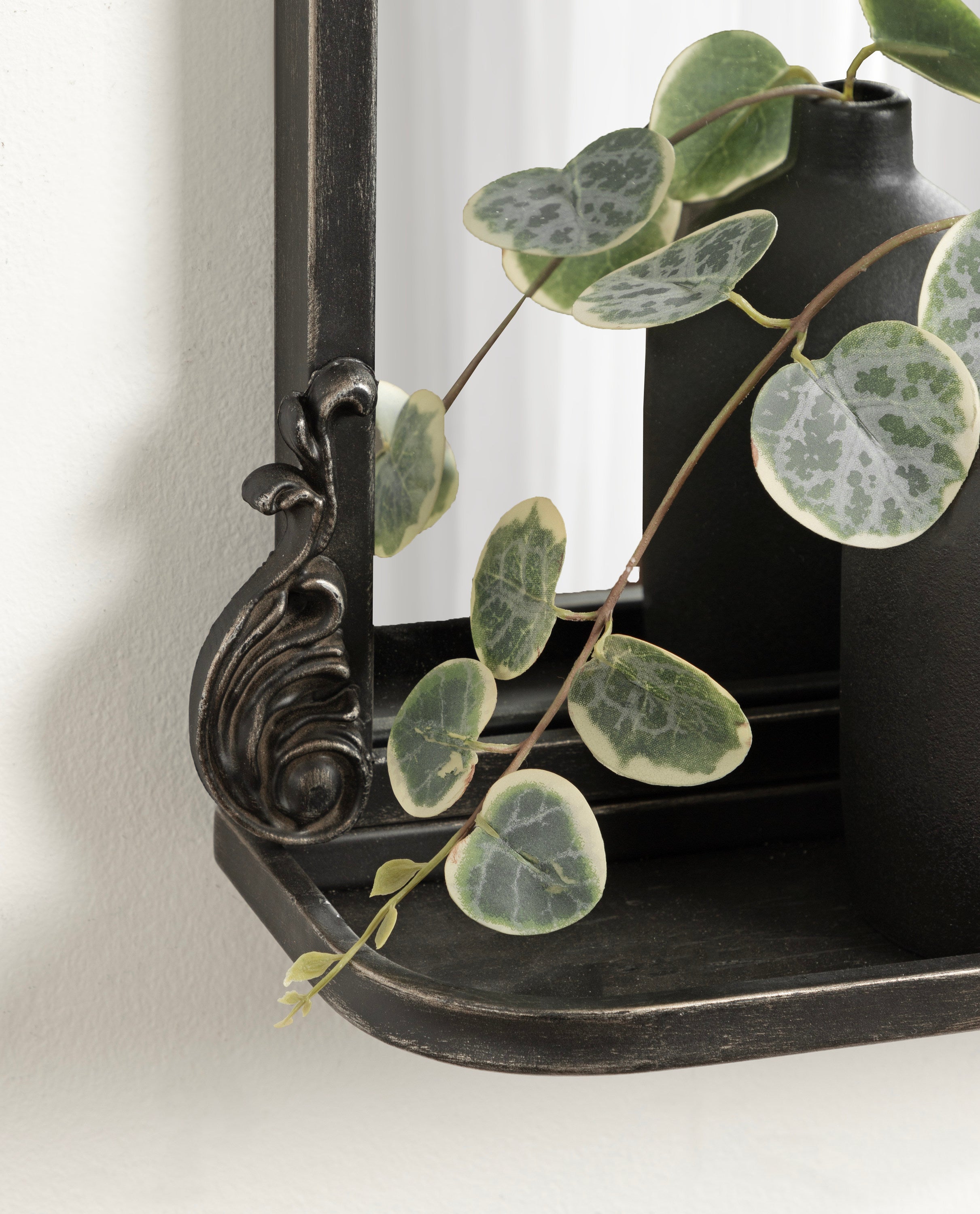 Arendahl Traditional Arch Mirror with Shelf
