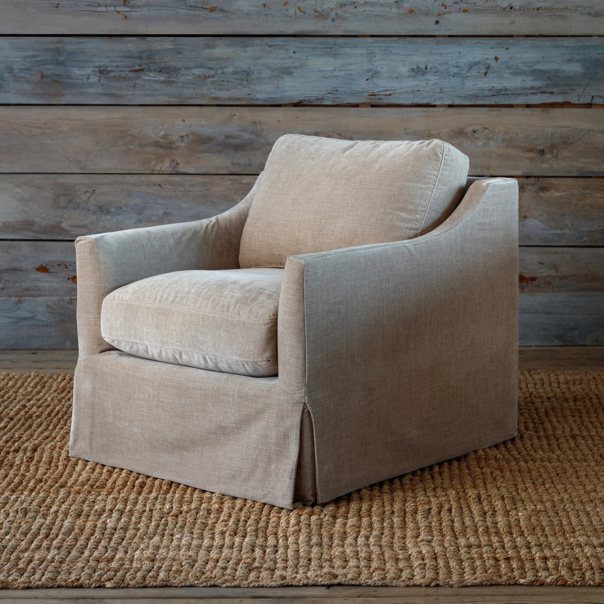 Sahara House Vintage Velvet Swivel Chair