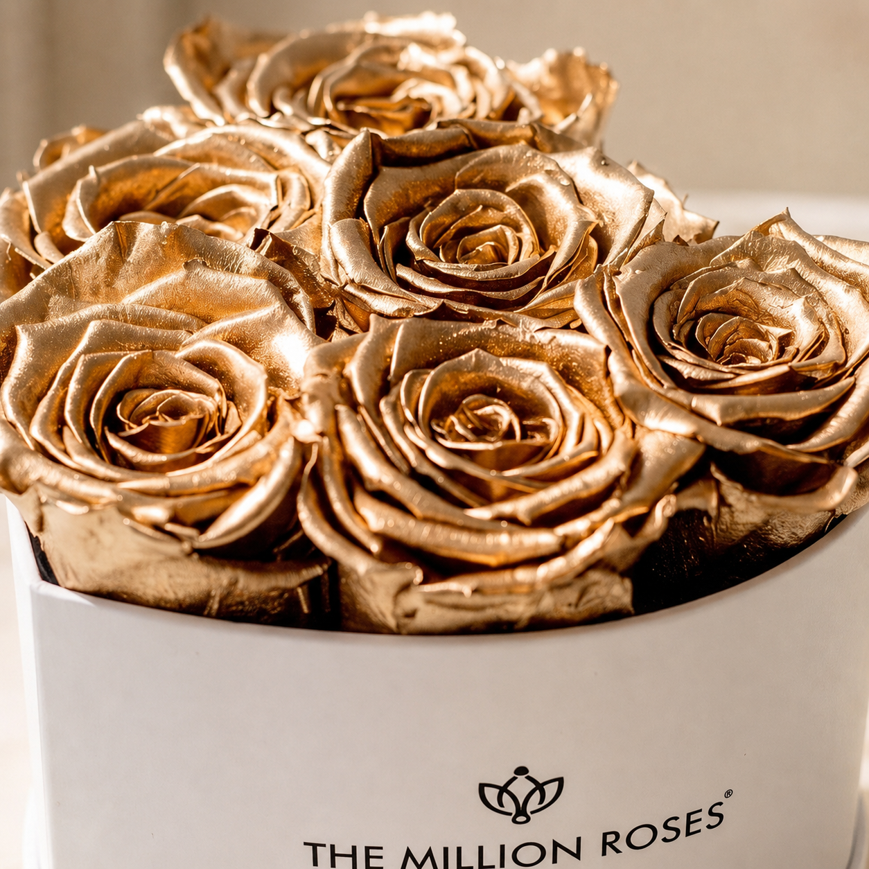 Baby Heart White Box | Gold Roses