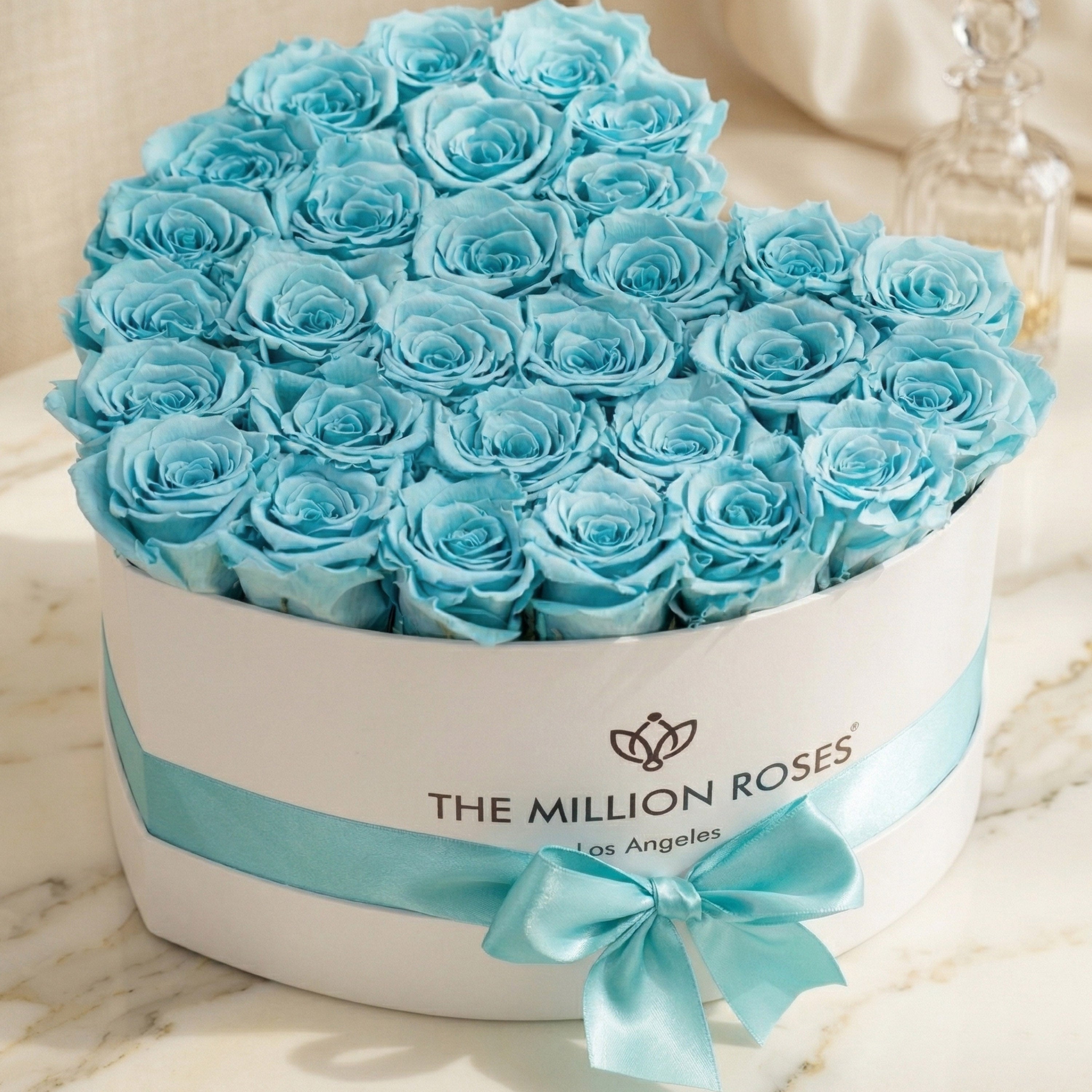 Heart White Box | Turquoise Roses